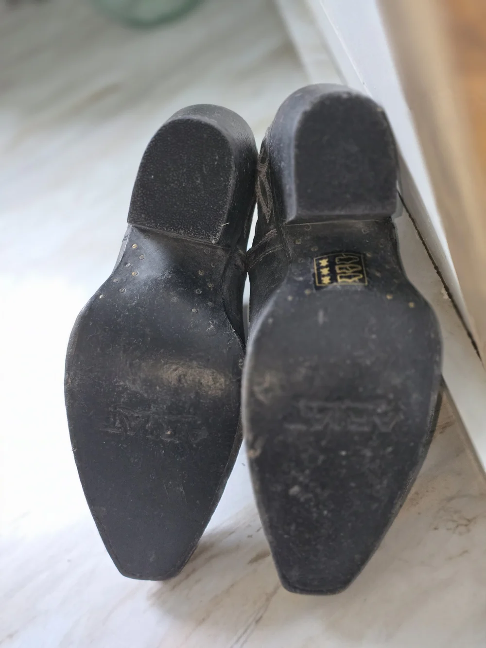 Ariat Dixon X Toe